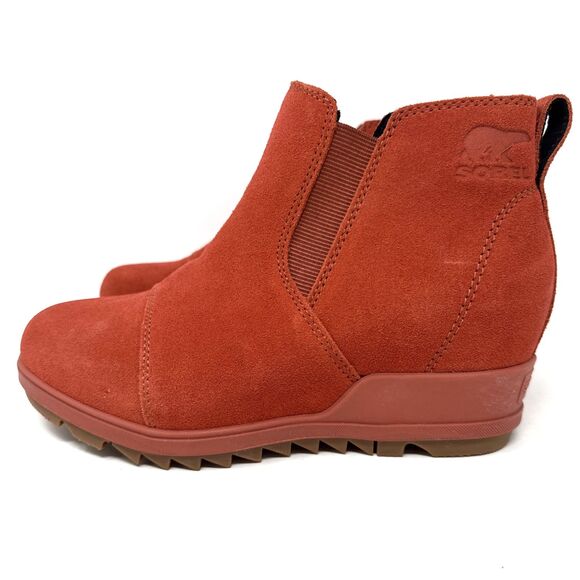 Sorel Evie Wedge Ankle Boot Womens Sz 6.5 Warp Red Waterproof Suede Chelsea NEW - Picture 3 of 16